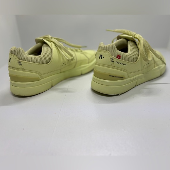 On Running Women's THE ROGER Clubhouse Shoes Hay size 8 - Picture 5 of 8